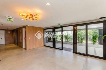 Apartamento com 2 quartos e 79m² para alugar em Jardim Europa, Porto Alegre. - Foto 2