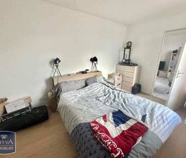 Location Appartement 2 pièces 47m² LYON 8ème - Photo 2