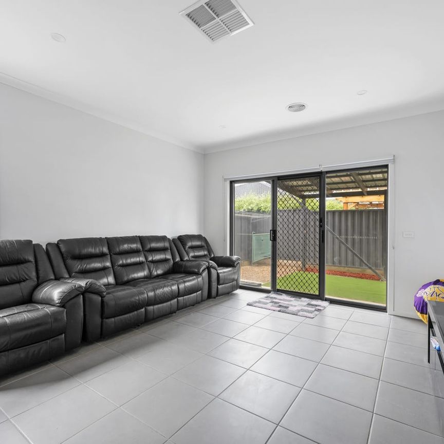 Make more of the journey - Photo 1