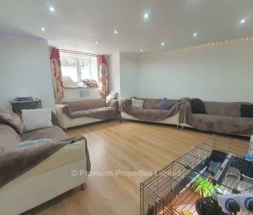 8 Bedroom Houses in Headingley - Photo 5