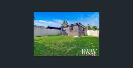 GRANNY FLAT WITH ACCESS FROM STREET - Photo 5