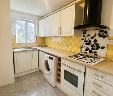 house to rent Mount Pleasant Road, Luton, Bedfordshire, LU3 - Photo 2
