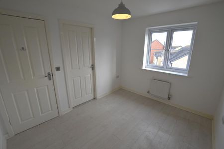 4 bedroom townhouse to rent - Photo 4