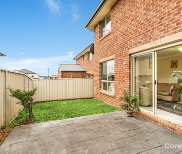 Large 4 Bedroom Family Home - Photo 2
