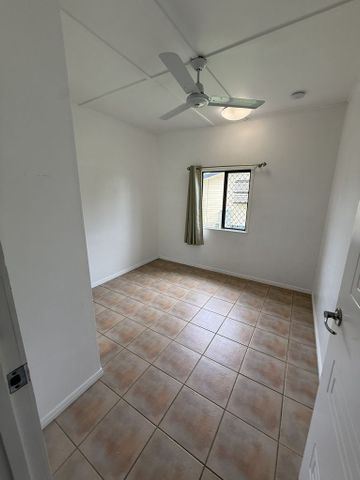 4-Bedroom Home with Shed & Enclosed Bar Area – Bundaberg North - Photo 5