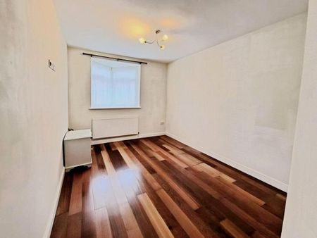 2 bedroom property to rent - Photo 3