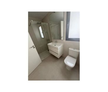 2 room luxury Flat for rent in Estepona, Andalusia - Photo 4