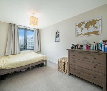 Pooles, N4 - Photo 3