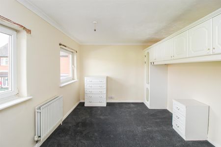 Linden Close, Dewsbury - Photo 2