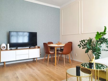 Klimatyczne i stylowe 2 pokoje blisko parku - Zdjęcie 2