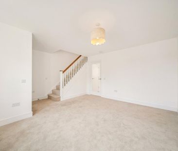 3 bedroom terraced house to rent - Photo 6