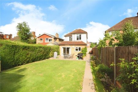 4 bedroom detached house to rent - Photo 3