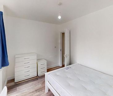 1 bedroom in a house share to rent - Photo 6