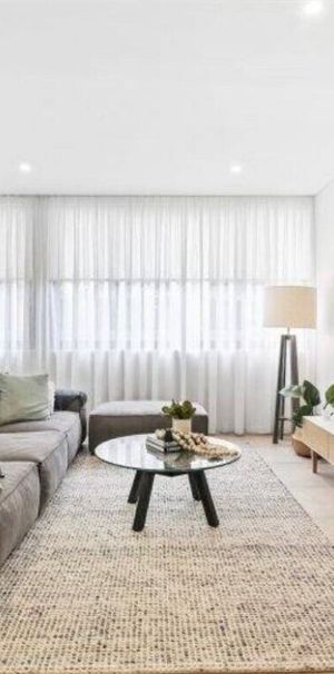 Meadowbank - Photo 1