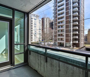 4 Bedrooms - Photo 3