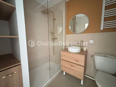 Location Appartement 3 pièces 57m² - Photo 4