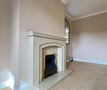 2 bedroom detached bungalow to rent - Photo 2