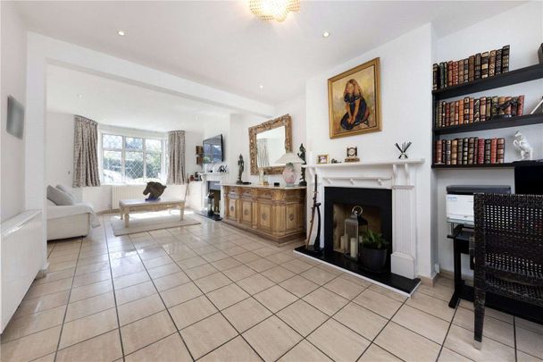 Sutherland Grove, Southfields, London, SW18 5QW - Photo 1