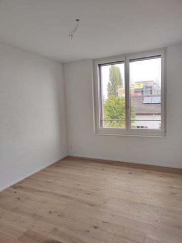 ERSTBEZUG – zentrale 4.5-Zi-Wohnung im Eigentumsstandard! - Photo 4