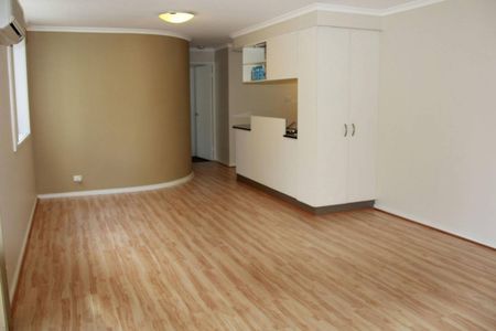 103/2 Masson St Turner, ACT 2612 - Photo 2