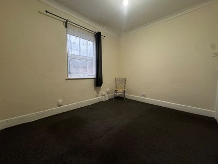 2 Bed Flat, Ground Floor, SO14 - Photo 3
