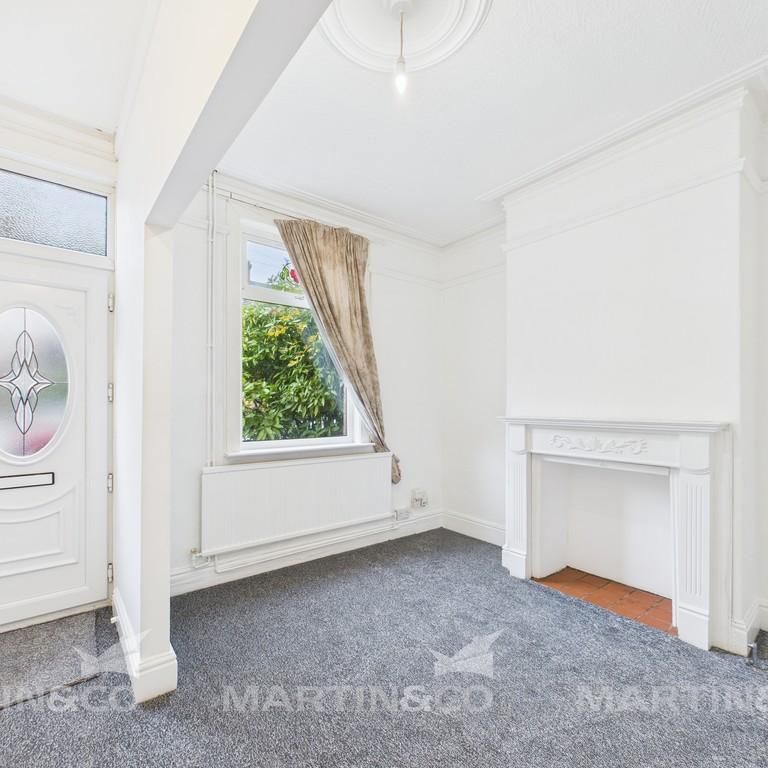 2 bedroom terraced house to rent - Photo 1