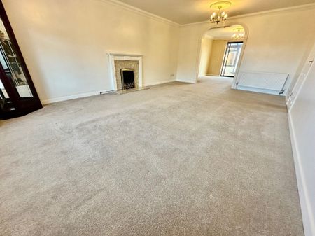 Millhams Drive, Bournemouth - Photo 4