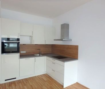 Moderne 2-Zimmer Wohnung mit Lift, Loggia und Garagenplatz - Photo 5