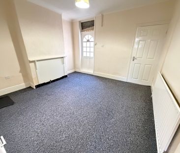 Bruford Road, Penn Fields, Wolverhampton - Photo 1