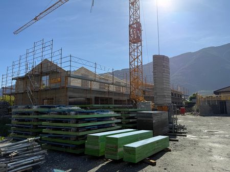 Magnifique maison bifamiliale neuve de 6 pièces à Saillon, en cours de construction - Photo 4