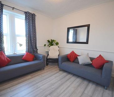 1 bedroom in a flat share to rent - Photo 4