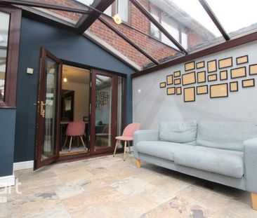 3 bedroom semi-detached house to rent - Photo 4