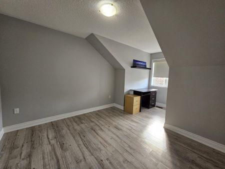 For Lease - 27 Pantano Place, Brampton, Ontario - Photo 4
