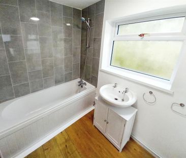3 bedroom property to rent - Photo 5