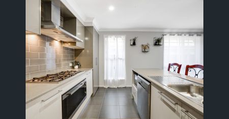 Modern Low Maintenance Family Home - Photo 5