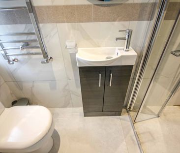 One-Bedroom House share - Photo 1