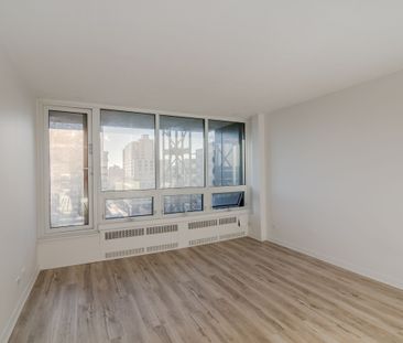 1975 Maisonneuve Blvd West - Photo 3