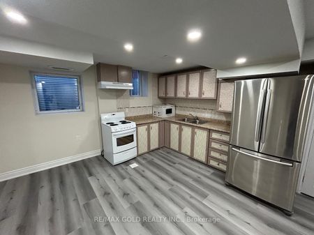 For Lease - 1028 Fernandez Drive Unit# Bsmt, Mississauga, Ontario - Photo 3