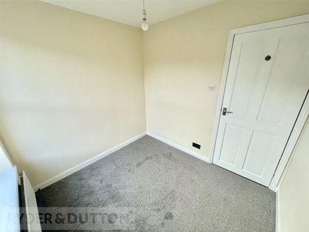 Cheshire Street, Mossley, Ashton-under-Lyne, Greater Manchester, OL5 - Photo 4