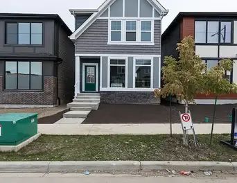 LUXURY HOME, 4 Bedroom, 3.5 Bathroom | 2935 Coughlan Green Southwest, Edmonton - Photo 1