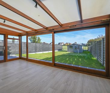 Instapklare eengezinswoning in een rustige buurt in Oostrozebeke! - Photo 2