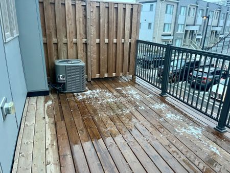 For Lease - 1525 Kingston Road Unit# 107, Pickering, Ontario - Photo 3