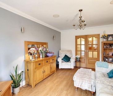 5 bedroom detached house to rent - Photo 4