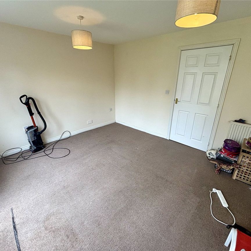 2 Bedroom House To Rent - Photo 1