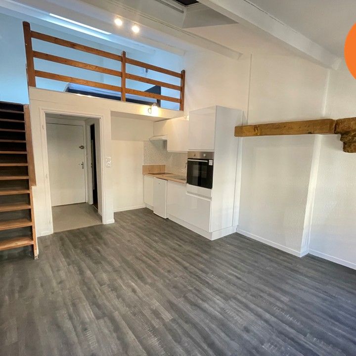 Location Appartement 1 pièce 30m² - Photo 1