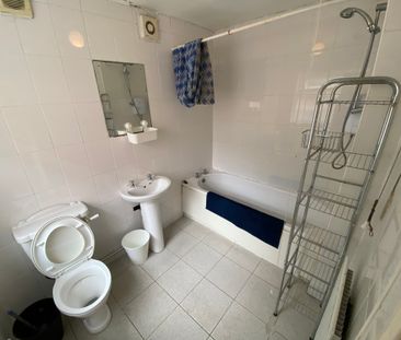 5 Bed Student Accommodation - Photo 5