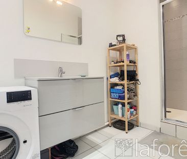 Location Appartement 3 pièces 73m² - Photo 5