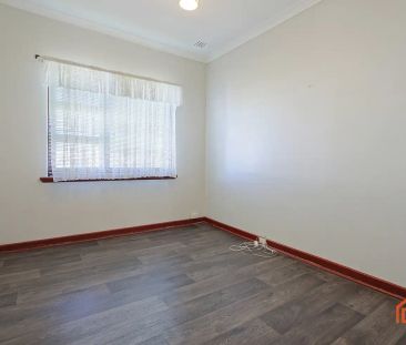 “Cosy home in great location” - Photo 6