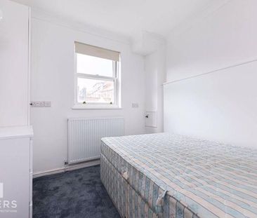 3 bedroom apartment to rent - Photo 2