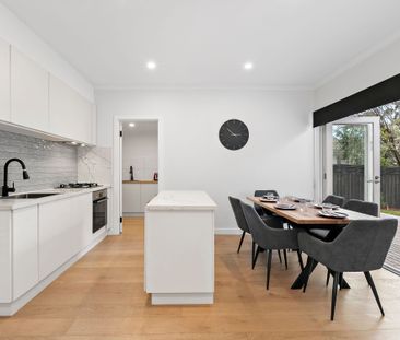 Chic Modern Living in the Frankston High School Zone - Photo 6